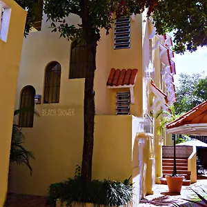 https://canario-boutique-hotel.top-hotels-puertorico.com